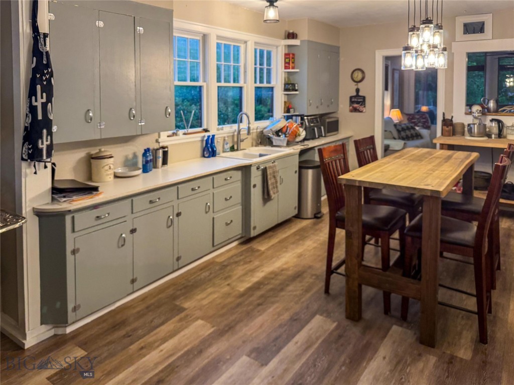 581 Willow Creek Road, Red Lodge MT 59068
