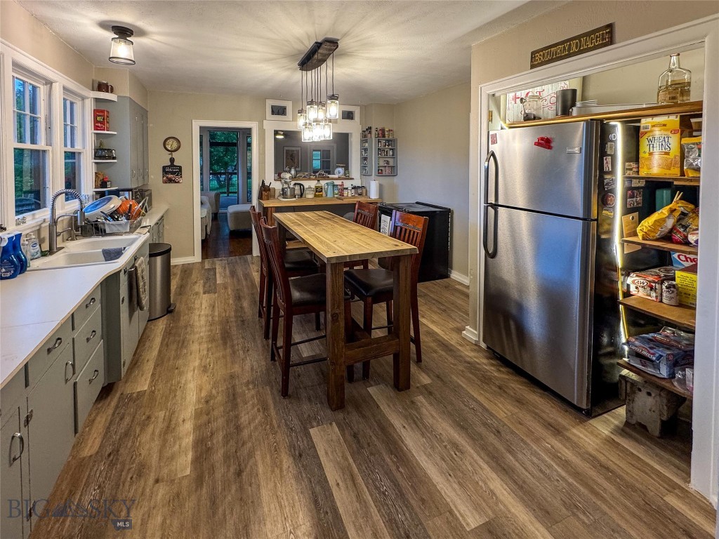 581 Willow Creek Road, Red Lodge MT 59068