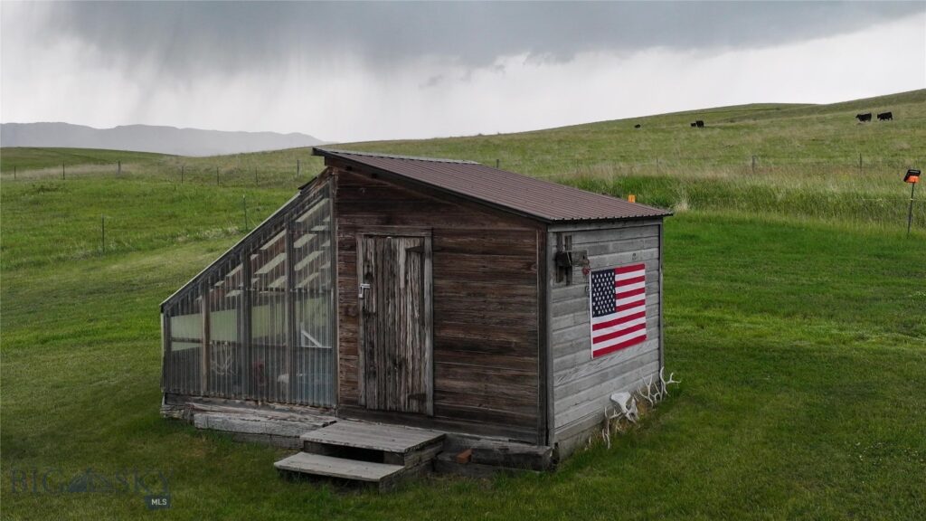 581 Willow Creek Road, Red Lodge MT 59068