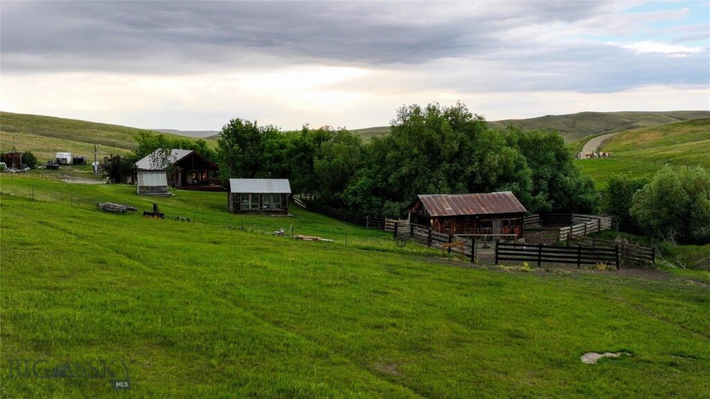 581 Willow Creek Road, Red Lodge MT 59068