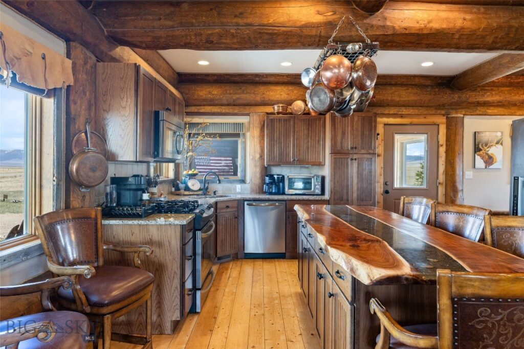 6 Browtine Ln, Ennis MT 59729