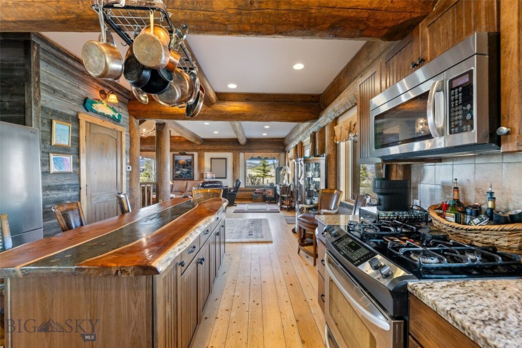 6 Browtine Ln, Ennis MT 59729