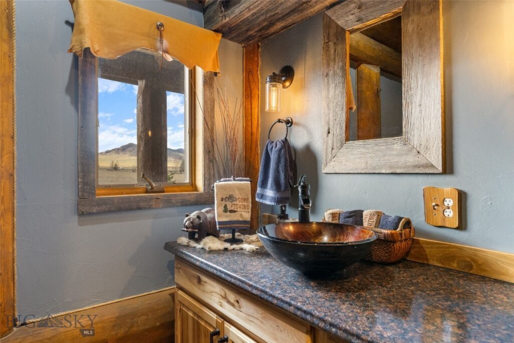 6 Browtine Ln, Ennis MT 59729