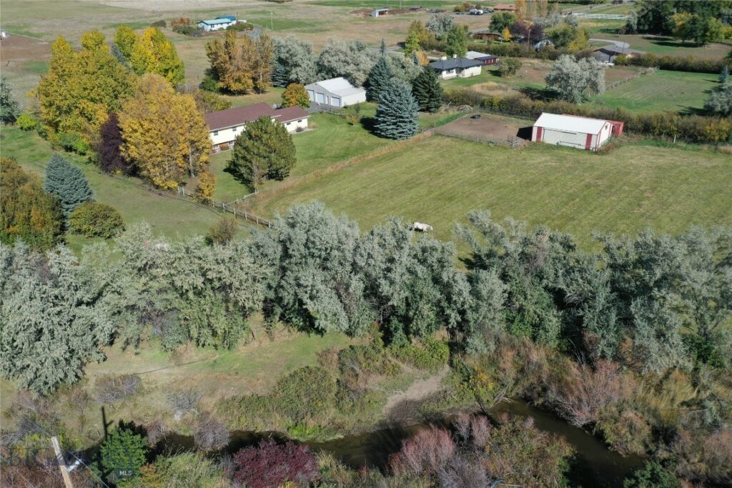 60 First Road, Whitehall MT 59759