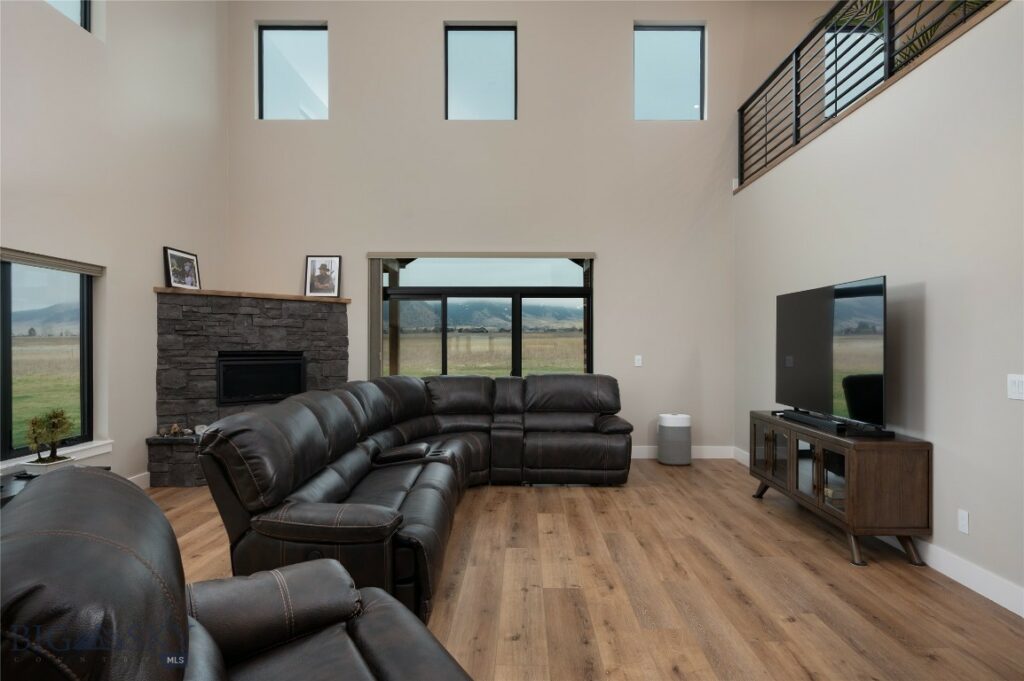 6111 Springhill Road, Belgrade MT 59714