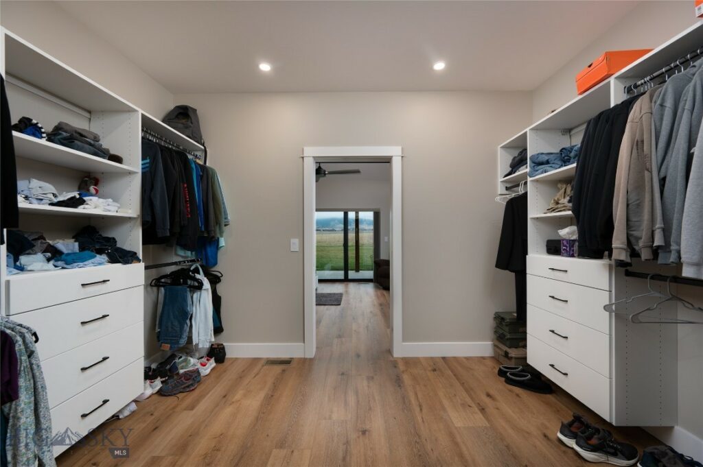 6111 Springhill Road, Belgrade MT 59714