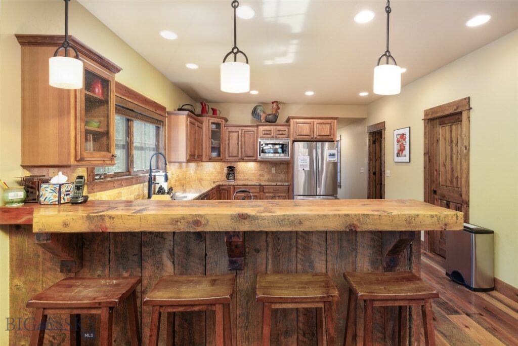 64188 Gallatin Road, Gallatin Gateway MT 59730