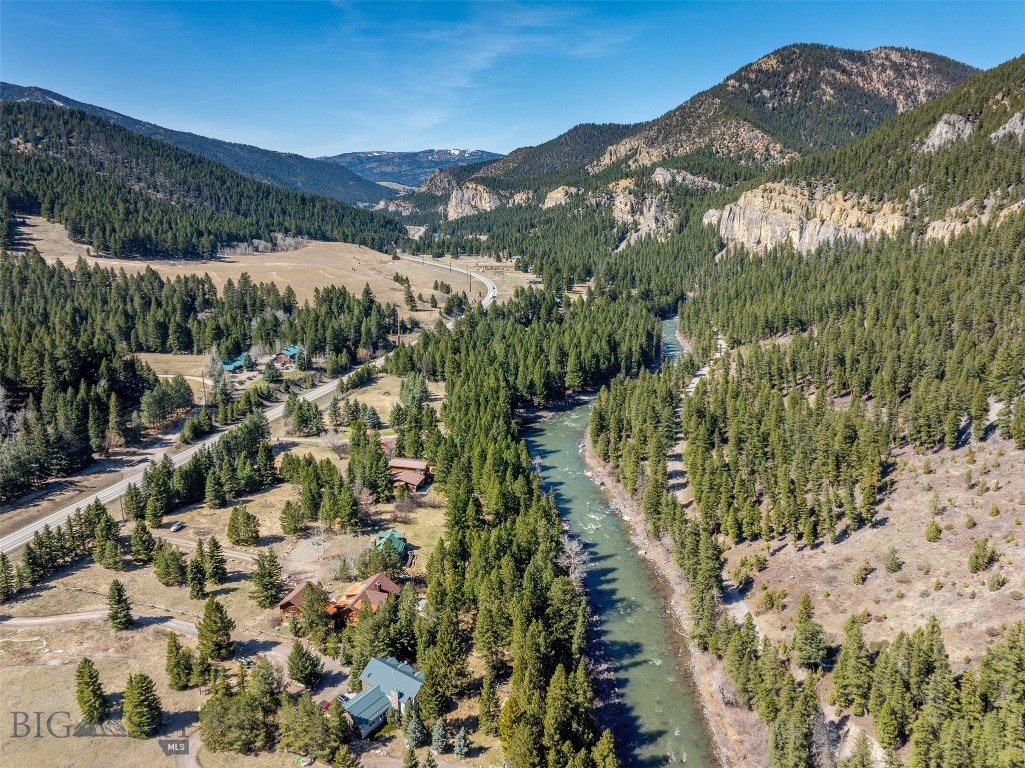 64188 Gallatin Road, Gallatin Gateway MT 59730