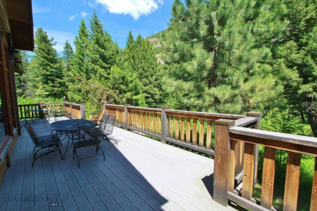 64188 Gallatin Road, Gallatin Gateway MT 59730