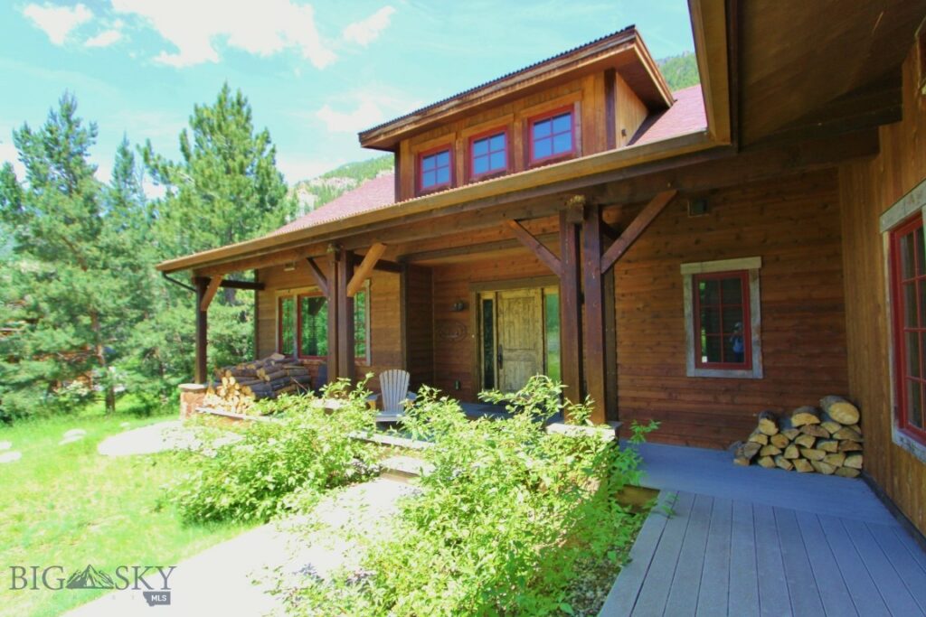 64190 Gallatin Road, Gallatin Gateway MT 59730