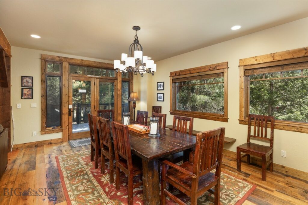 64190 Gallatin Road, Gallatin Gateway MT 59730