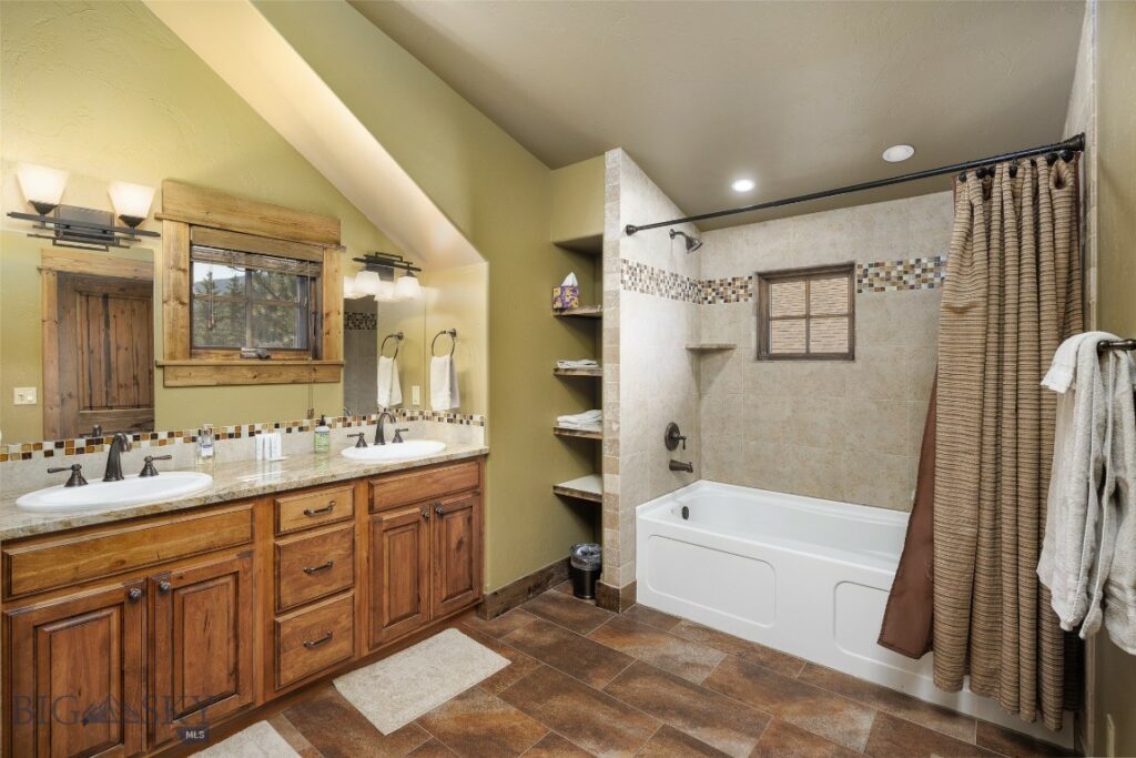 64190 Gallatin Road, Gallatin Gateway MT 59730