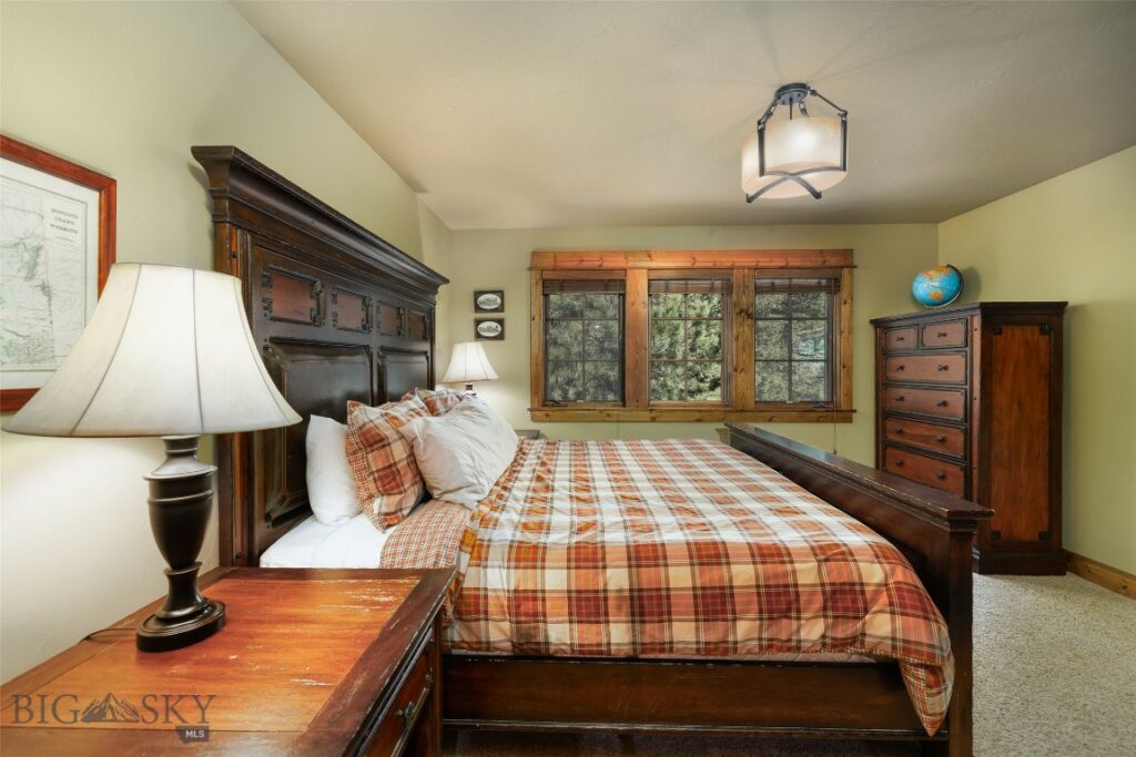 64190 Gallatin Road, Gallatin Gateway MT 59730