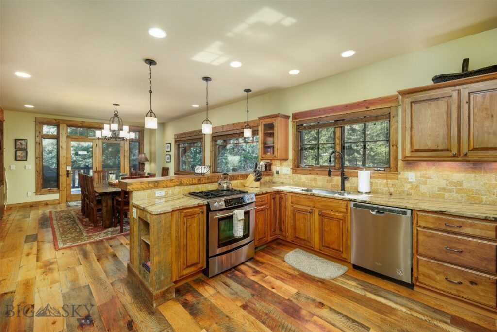 64190 Gallatin Road, Gallatin Gateway MT 59730