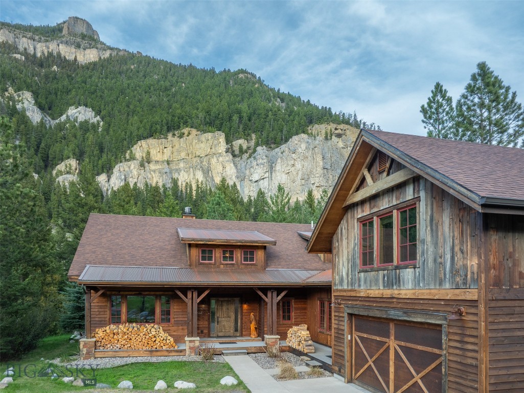 64190 Gallatin Road, Gallatin Gateway MT 59730