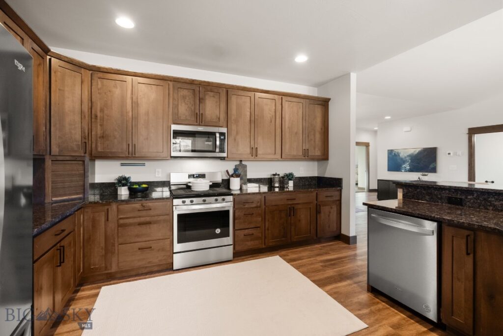 66 Oxbow Lane, Manhattan MT 59741