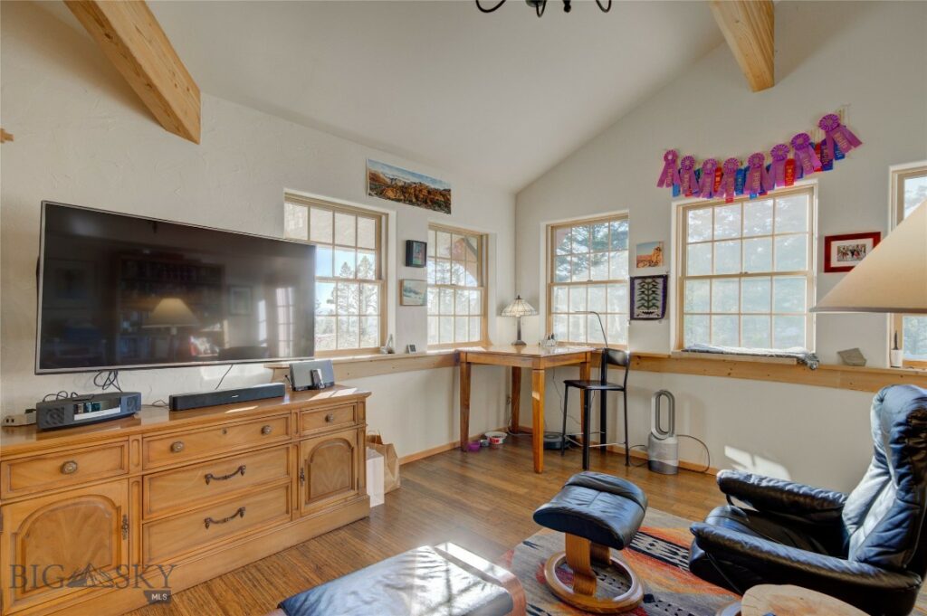 6780 Tepee Ridge Road, Bozeman MT 59715