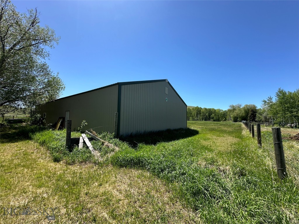 68 Bridger Creek Road, Reed Point MT 59069