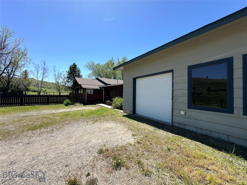 68 Bridger Creek Road, Reed Point MT 59069