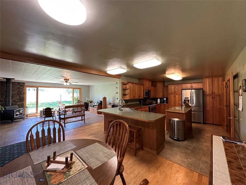 68 Bridger Creek Road, Reed Point MT 59069