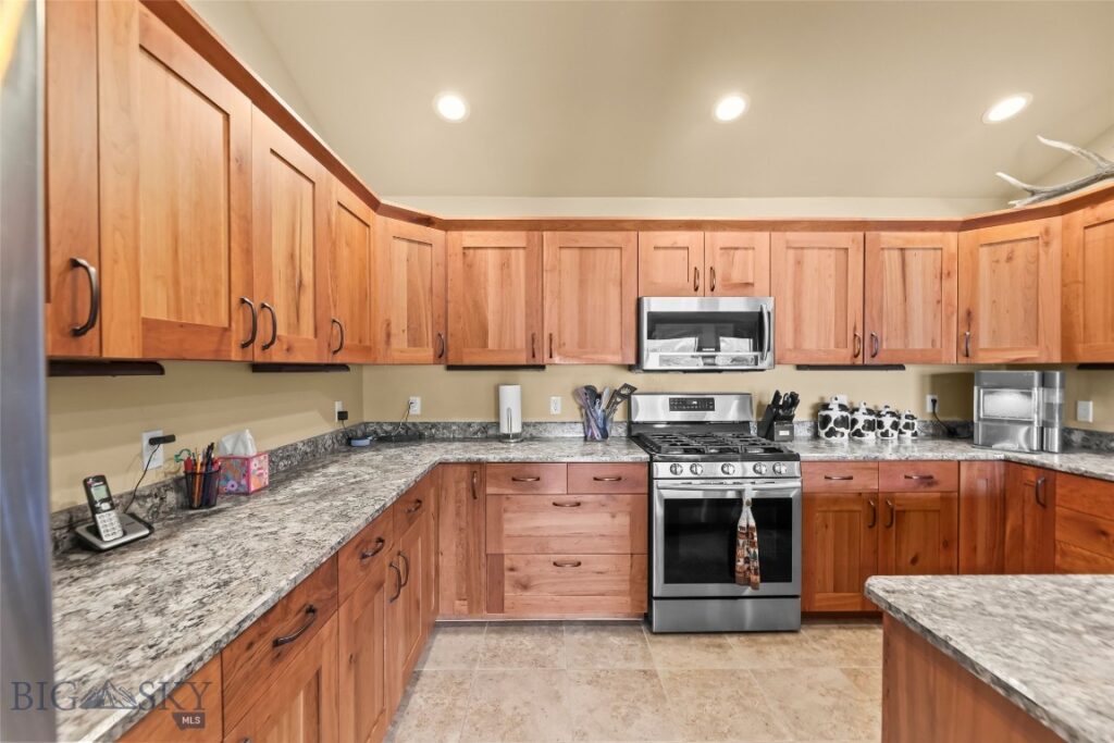 7 Madison Drive, Ennis MT 59729