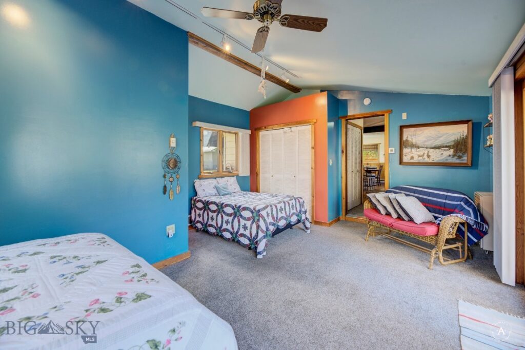 7 Meadow Lane, Cascade MT 59421