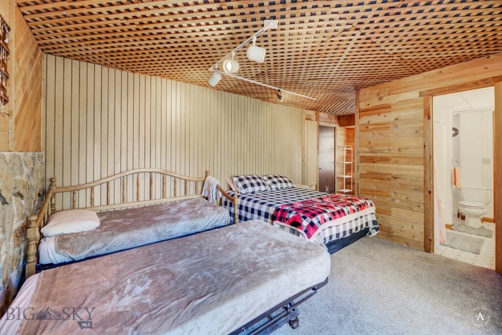 7 Meadow Lane, Cascade MT 59421