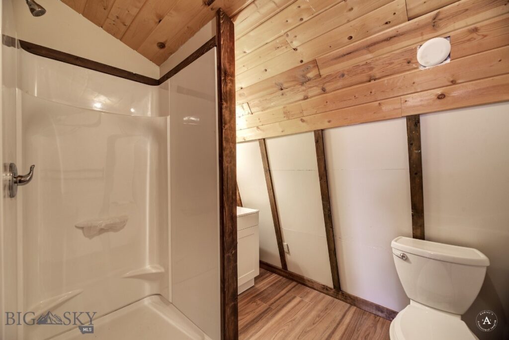 7 Meadow Lane, Cascade MT 59421