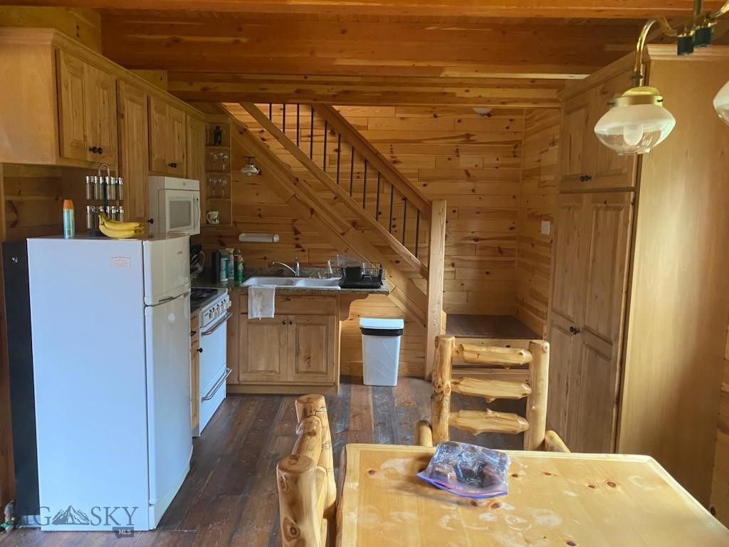 7 Tract, Bull Elk, Drummond MT 59832