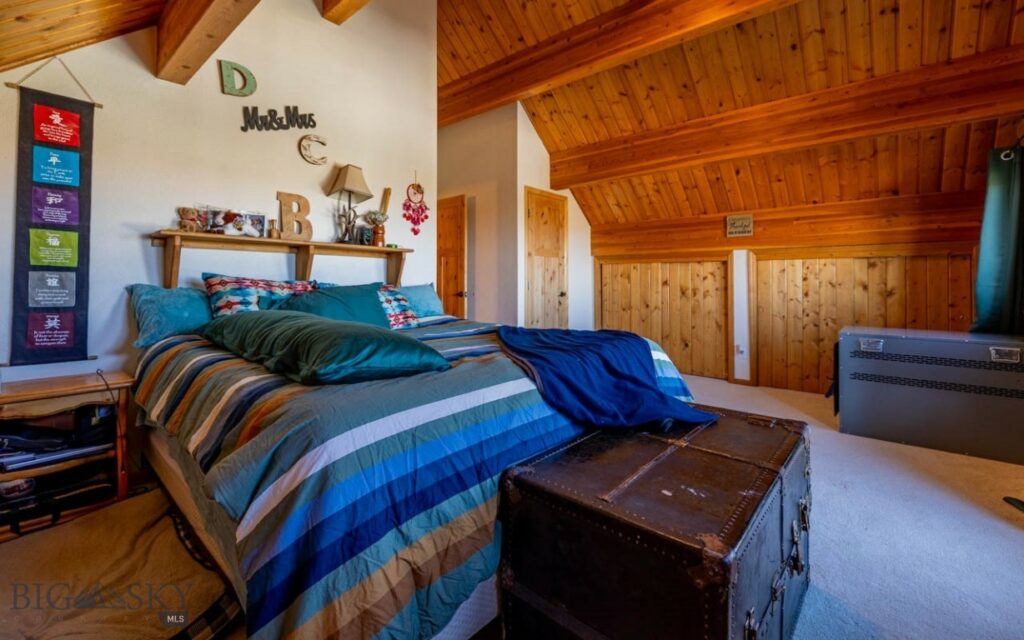 700 W River Street, Fromberg MT 59029