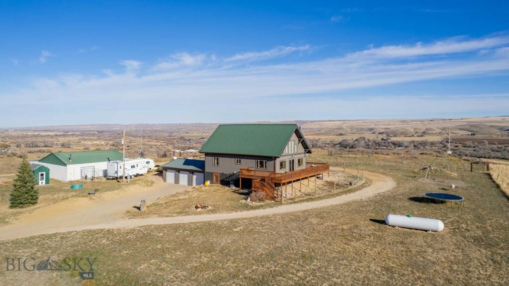 700 W River Street, Fromberg MT 59029