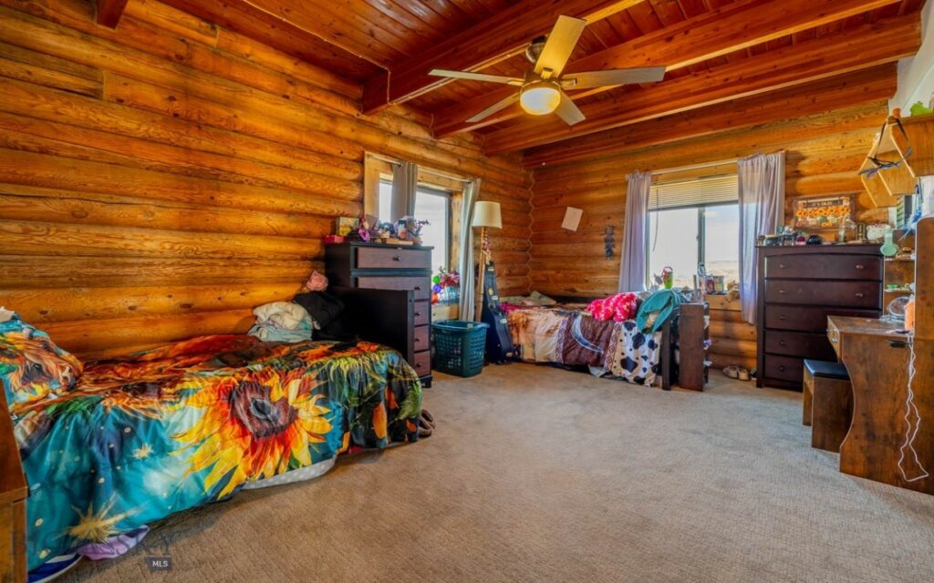 700 W River Street, Fromberg MT 59029