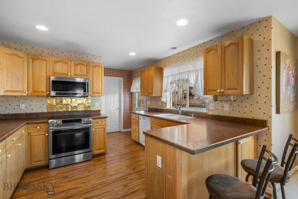 7055 Skylark Drive, Manhattan MT 59741