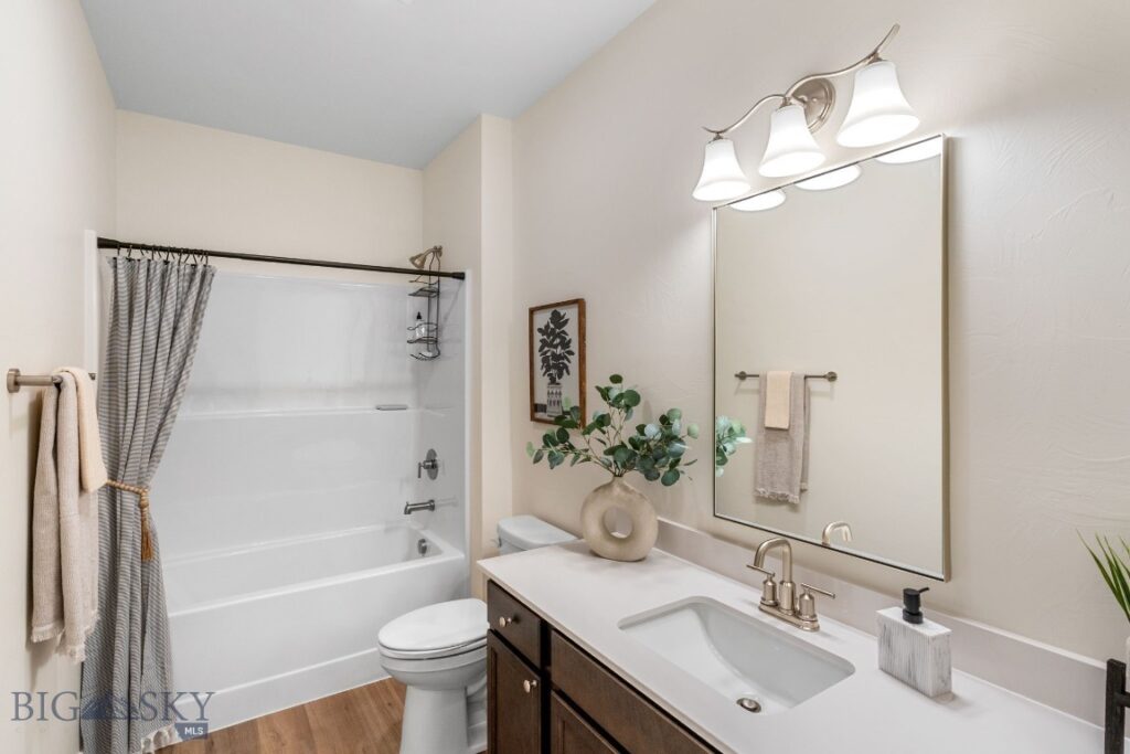 707 Spaniel Lane, Belgrade MT 59714