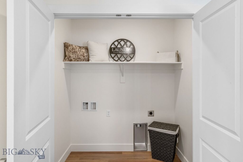 707 Spaniel Lane, Belgrade MT 59714