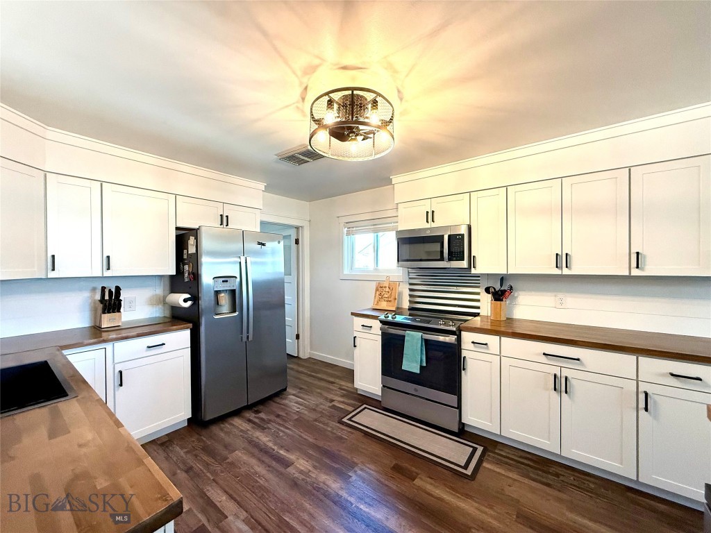 711 Mill Street, Deer Lodge MT 59722