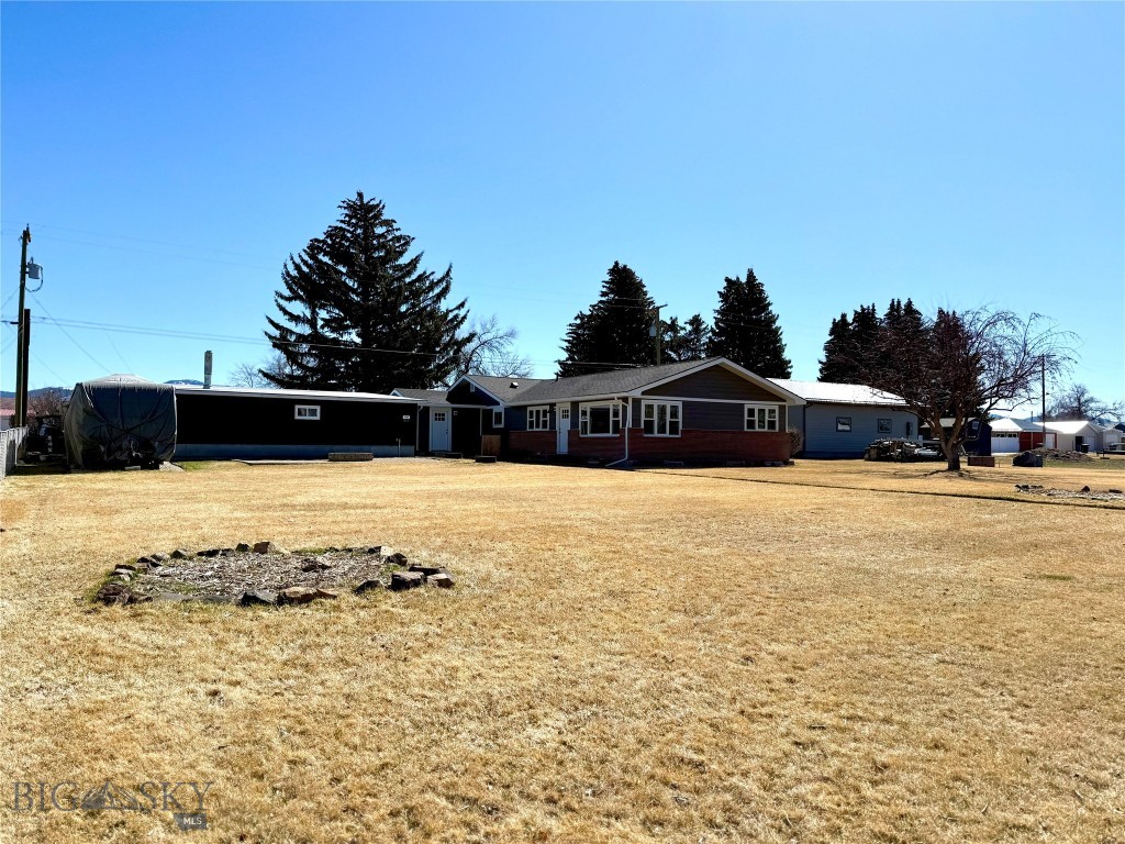 711 Mill Street, Deer Lodge MT 59722