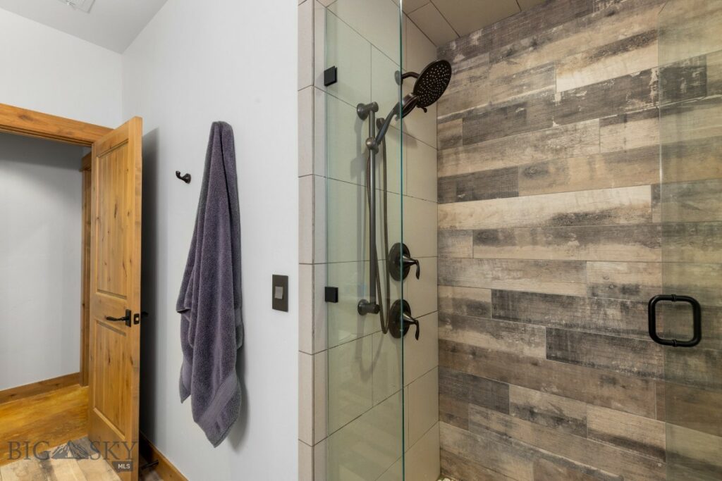 715 Bates Road, Manhattan MT 59741