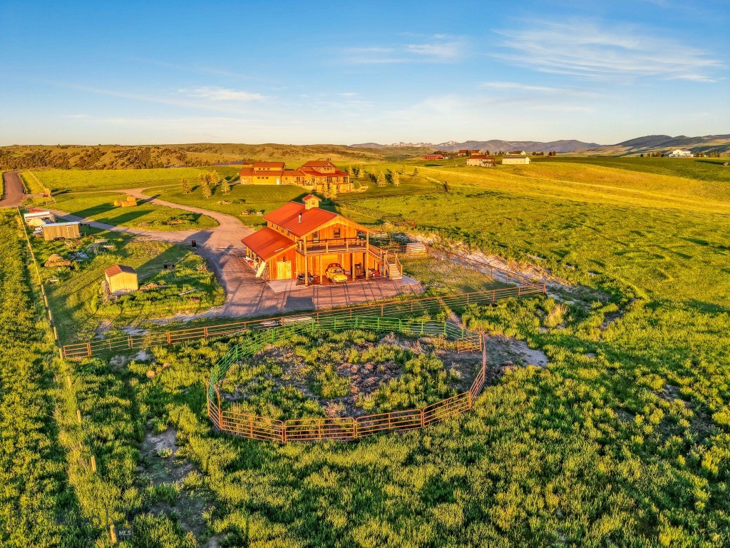 715 Bates Road, Manhattan MT 59741