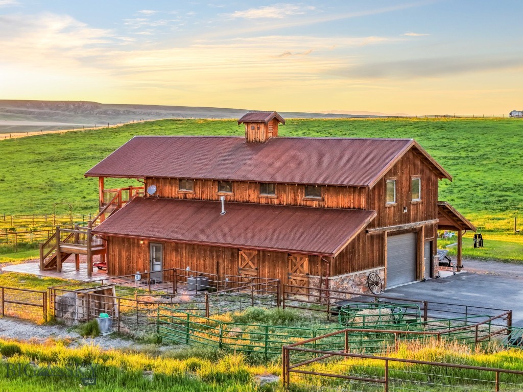 715 Bates Road, Manhattan MT 59741