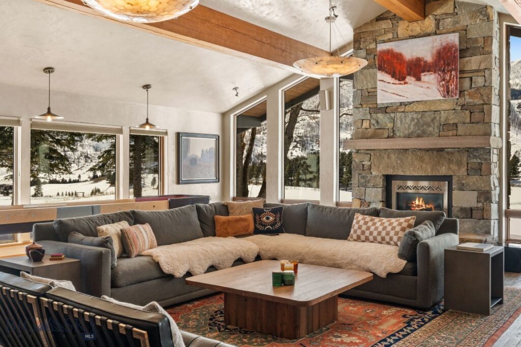 7180 Tepee Ridge Road, Bozeman MT 59715