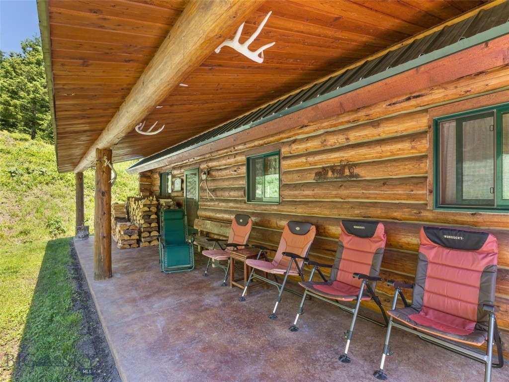 72 Sky Band Trail, Livingston MT 59047