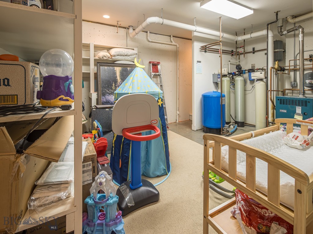 725 Sandhill Road, Big Sky MT 59716