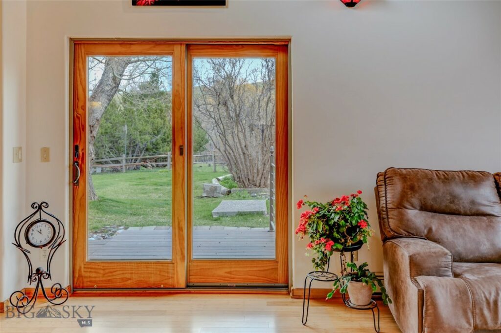 726 US Highway 10 West W, Livingston MT 59047