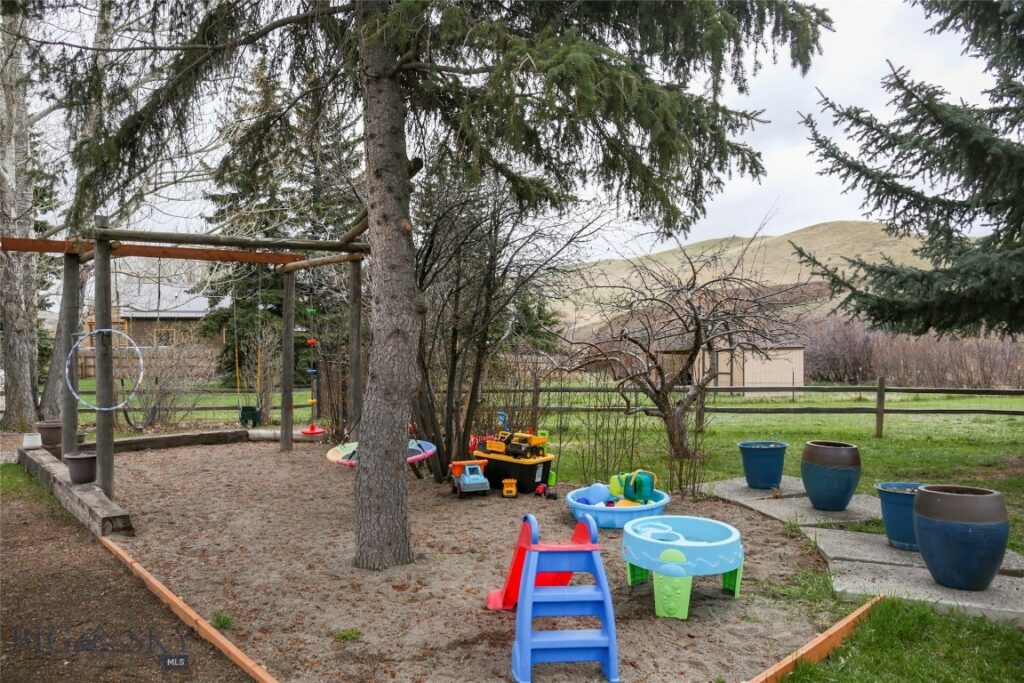 726 US Highway 10 West W, Livingston MT 59047