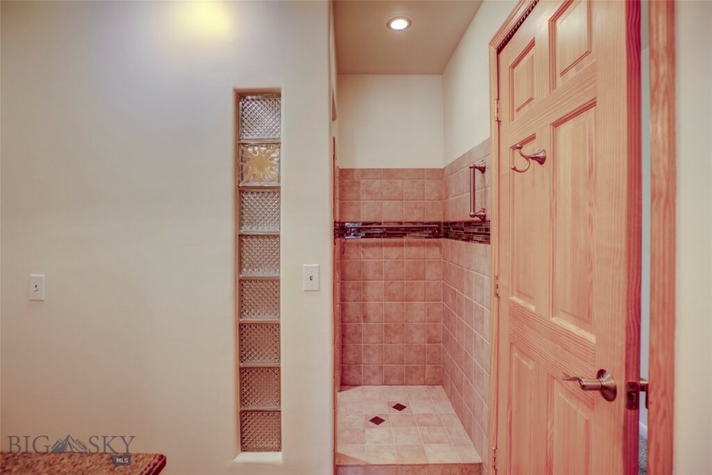 726 US Highway 10 West W, Livingston MT 59047