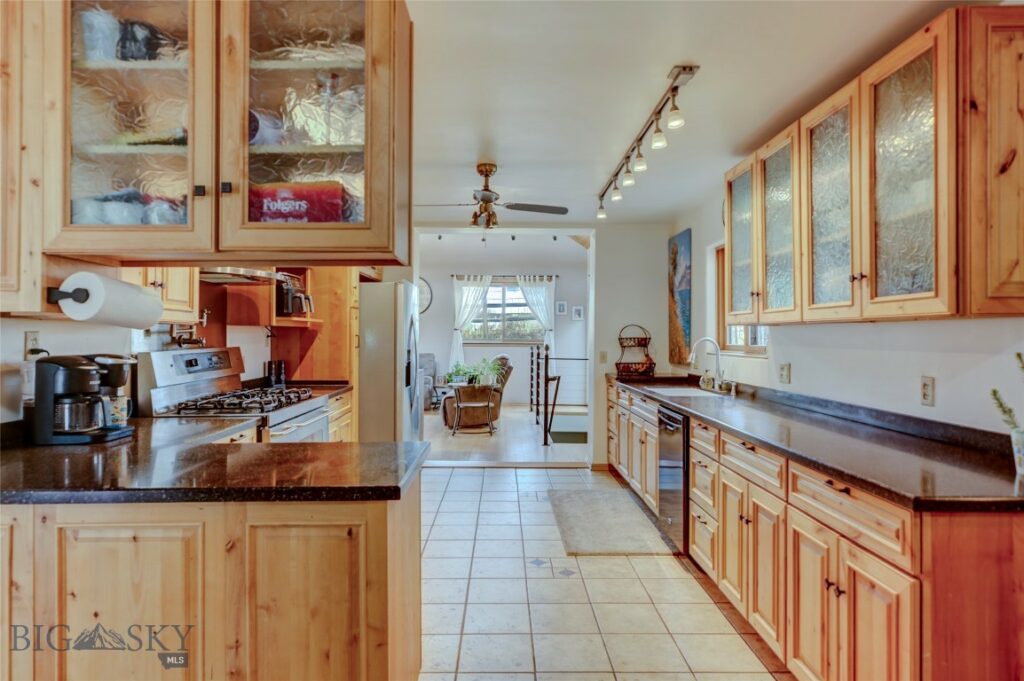 726 US Highway 10 West W, Livingston MT 59047