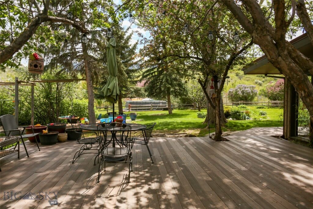 726 US Highway 10 West W, Livingston MT 59047