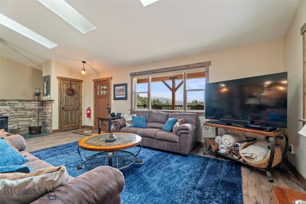 75 Powerline Road, Boulder MT 59632