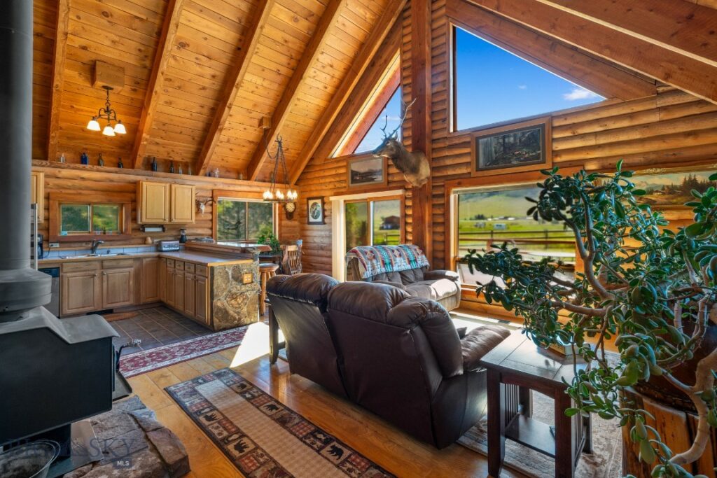 79 Dexter Peak Road, Livingston MT 59047